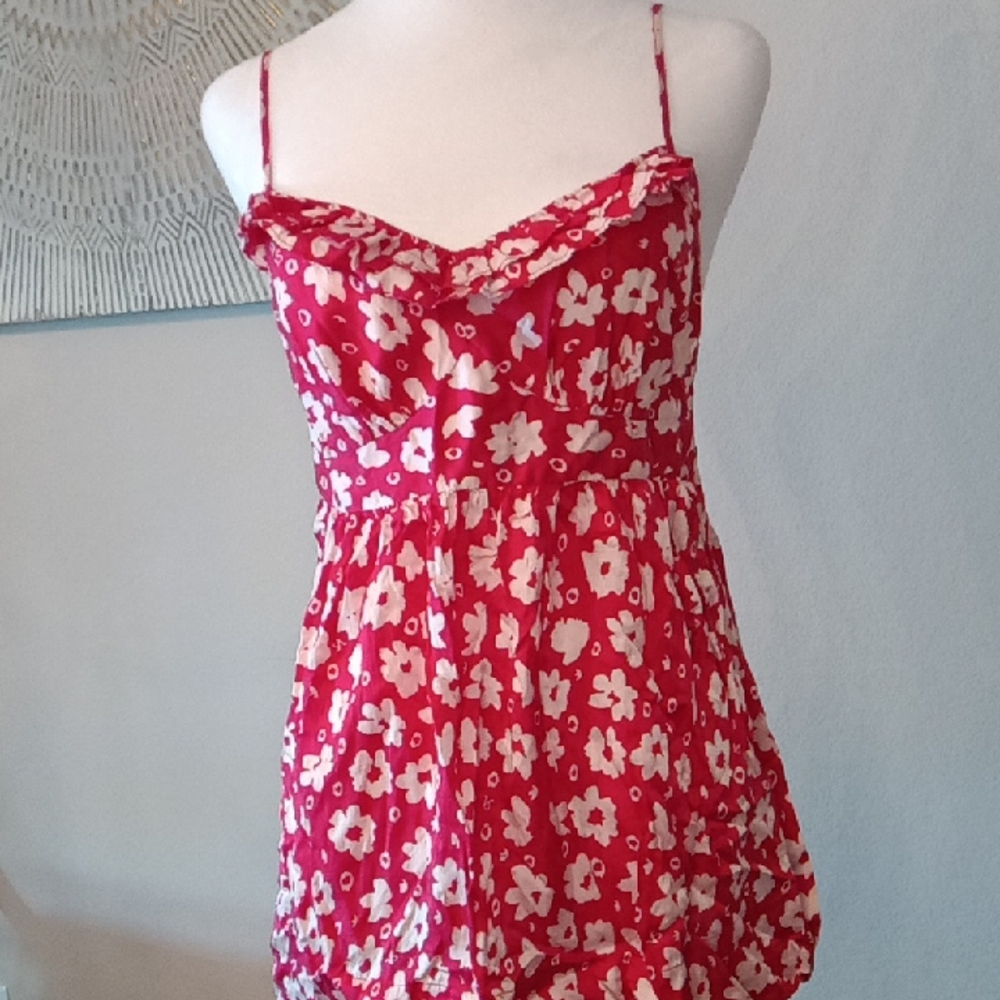 Victoria's Secret Pink and White Floral Top Size Medium